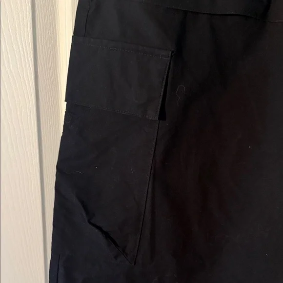 Nike Women's Black Midi Skirt - Picture 2 of 4